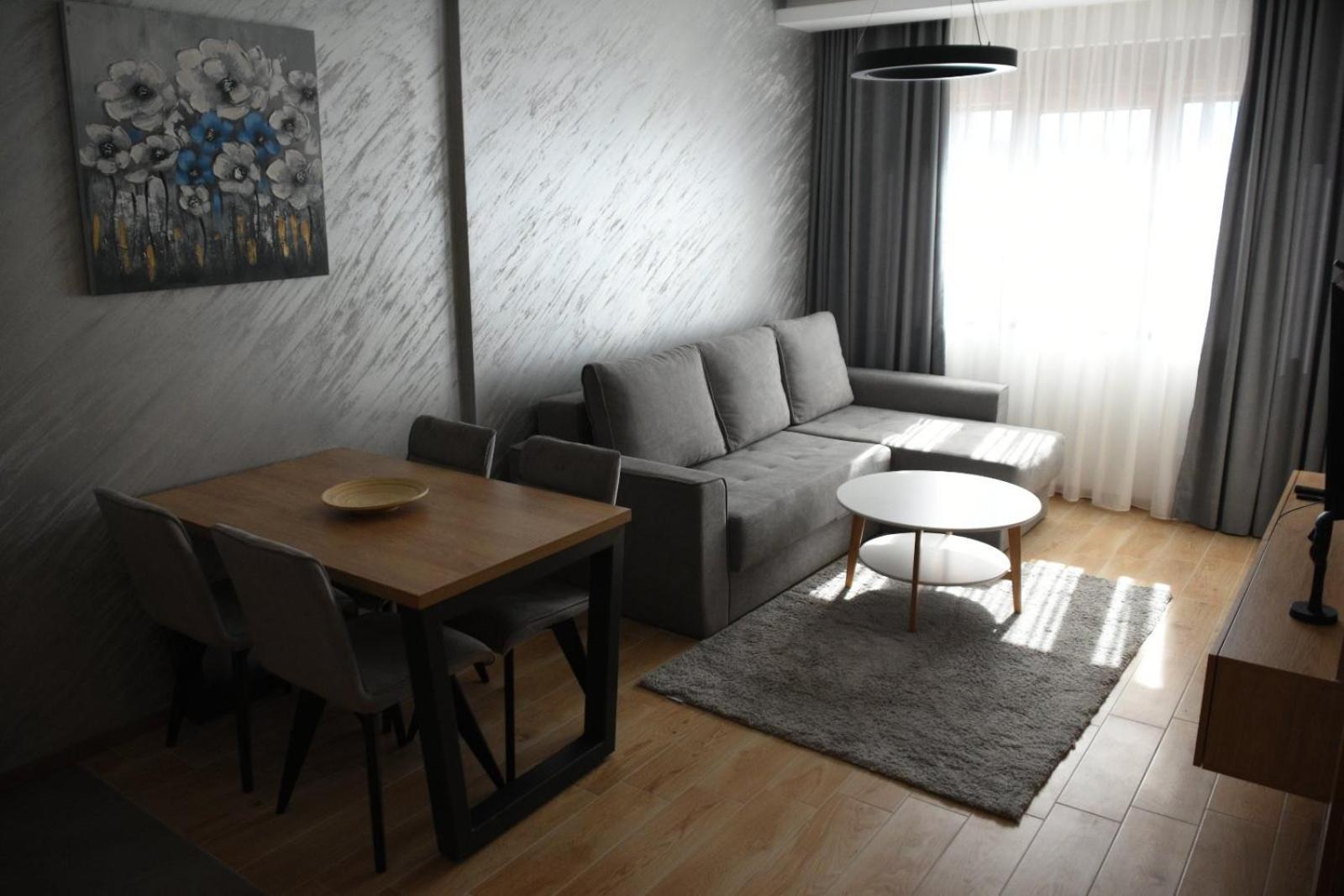 Prestige 18 Apartment
